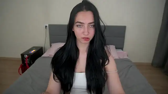 WildKittenX_'s Live XXX Chat
