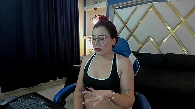 XXX chat uživo modela allison_mc