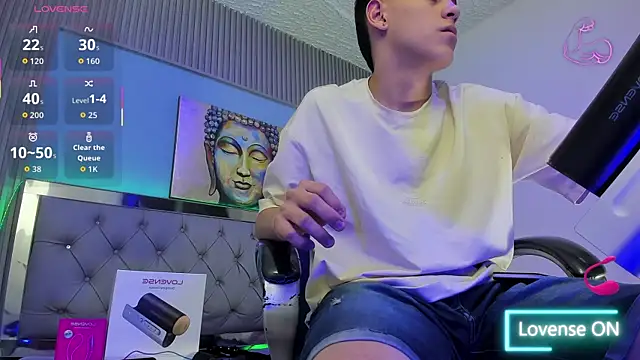 Show modela Ethanx18_ na web-kameri