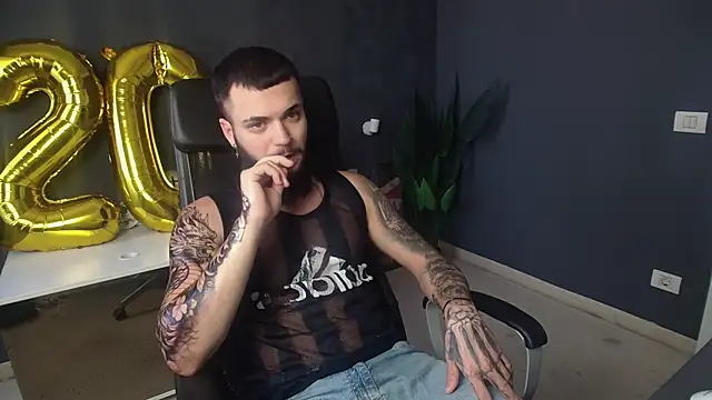 OscarWillss Chat XXX in diretta