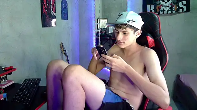 flaquito_junior live XXX chat