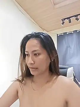 Marybel_xx32 Adlı Modelin Canlı XXX Sohbeti