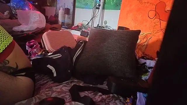 XXX chat uživo modela Cojote