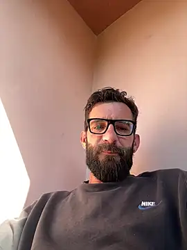 Michel_huge: απευθείας συνομιλία ΧΧΧ