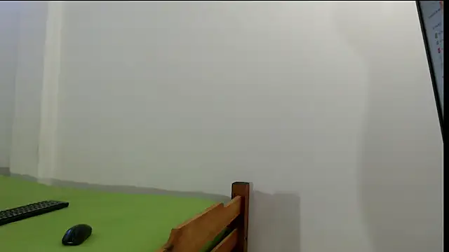 deborahot26 Adlı Modelin Canlı XXX Sohbeti