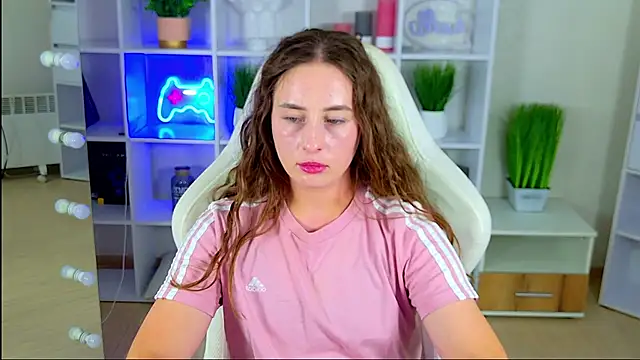 NadinnL live XXX chat