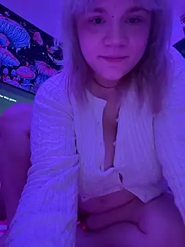 Cutiepiespanks' Live XXX Chat