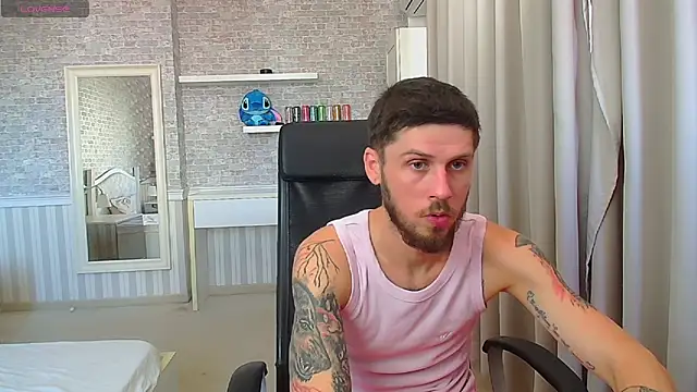 JonahShaw – Naživo XXX chat