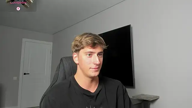 XXX chat uživo modela DaniHort