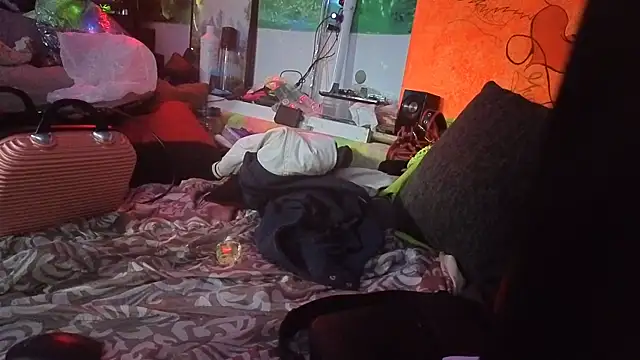צ'אט XXX בשידור חי של Cojote