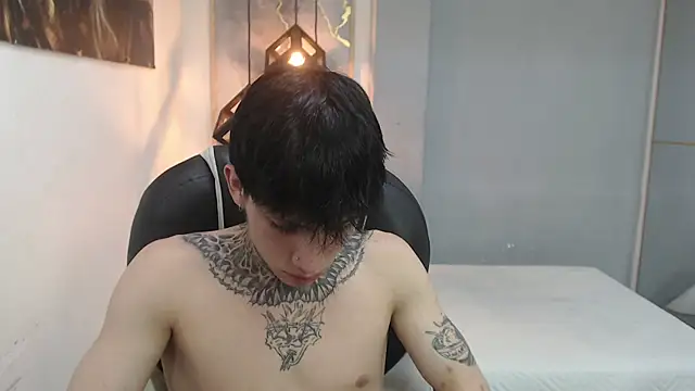 Chat +18 de Cry_thereal ao vivo