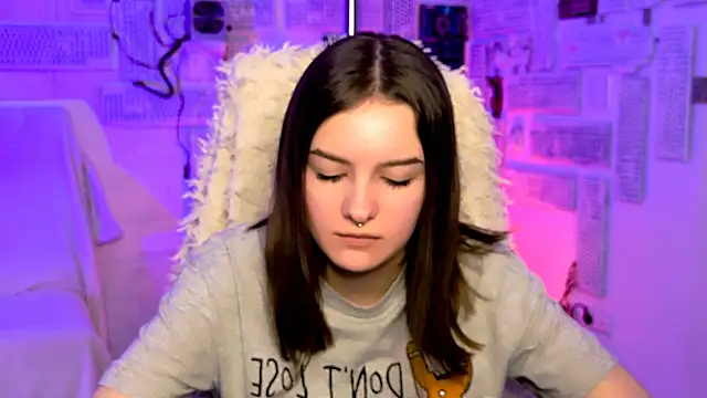 Онлайн чат XXX KellieBanshe