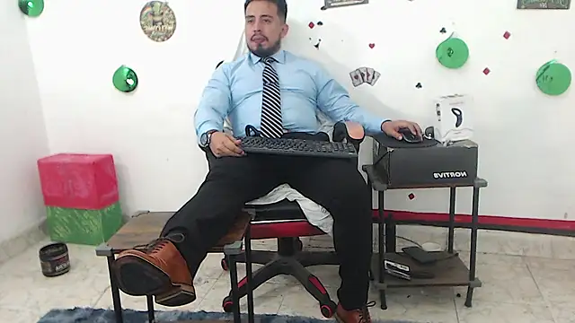 Chat XXX ao vivo de KalethBigDick