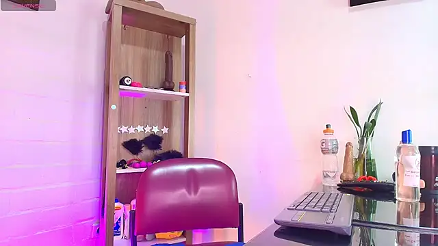 EllenaBoobs_ – Live XXX-chat