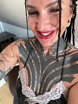 KathaleaNoir's Live XXX Chat