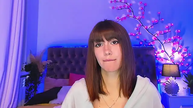 MilanaHotts' Live XXX Chat