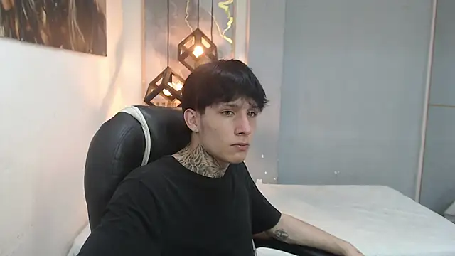 Chat XXX ao vivo de Cry_thereal