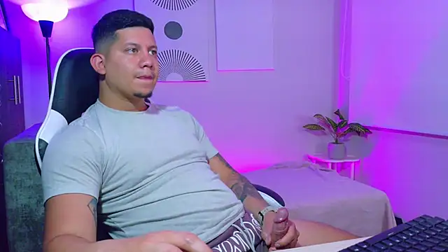 Živý XXX chat _robertobaggioo