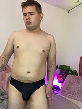 XXX chat uživo modela AdrianLust
