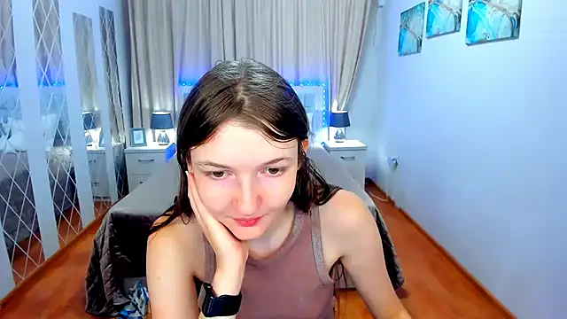 NikaRain's Live XXX Chat