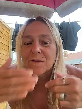 Blondnboujee53 Live XXX-chat