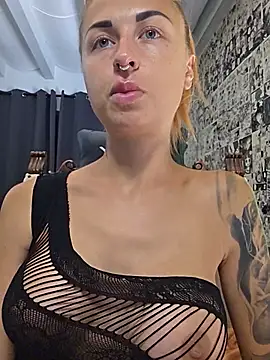 Chat XXX Live kylie_blck