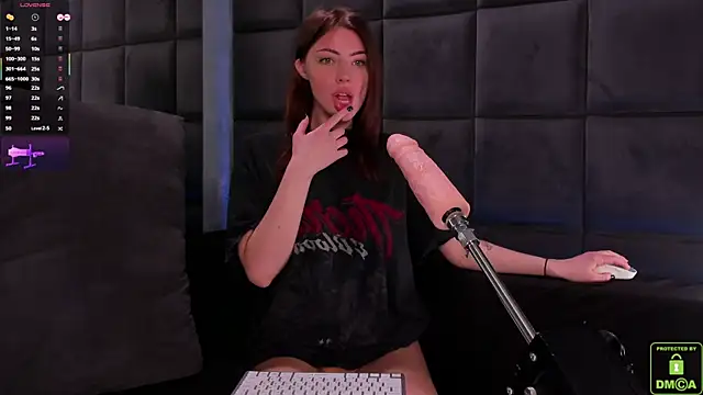 NateHalll's Live XXX Chat