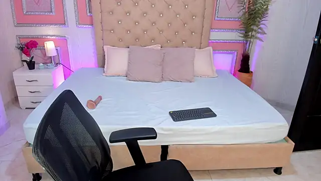 Chat +18 de max_hunter1 ao vivo