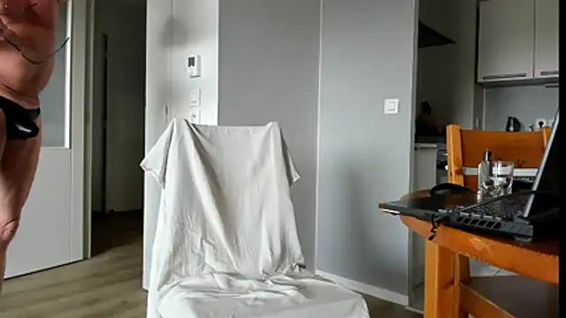 Czat XXX na żywo – daddyschuppa
