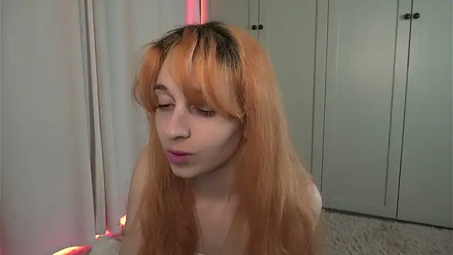 tgirlfoxyのライブXXXチャット