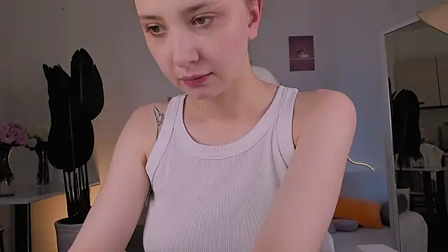 LittlePeach007: απευθείας συνομιλία ΧΧΧ