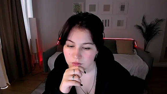 MiaLacricen Live XXX chat