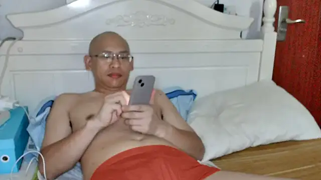 benly888 网络视讯表演