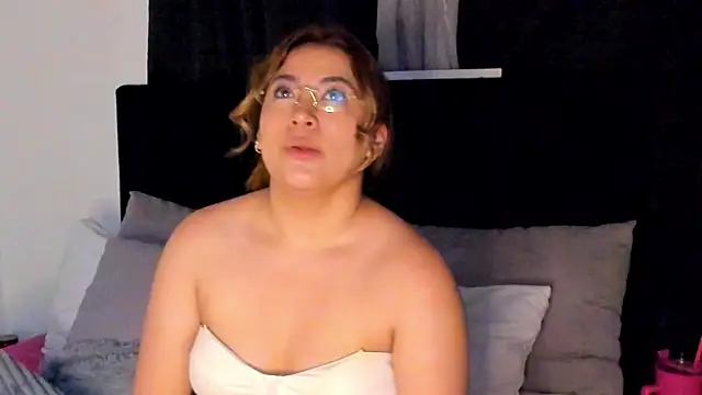 AbbyJacksons_'s Live XXX Chat