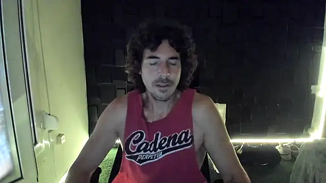 Chat XXX en directo de joaquin420_hot
