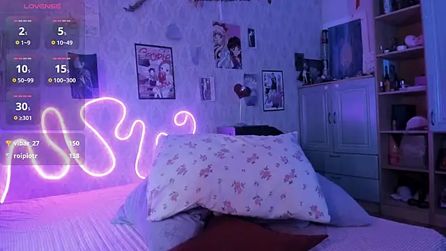 צ'אט XXX בשידור חי של RileyNymph