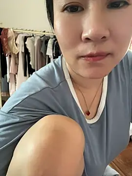 liqinqin-5201's Live XXX Chat