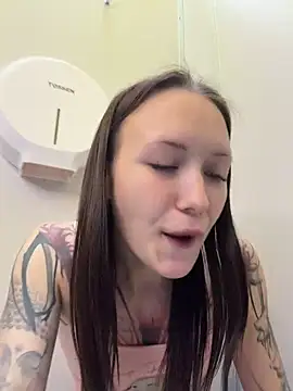 EliteBitch's Live XXX Chat