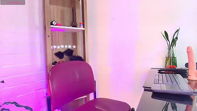 Živý XXX chat EllenaBoobs_