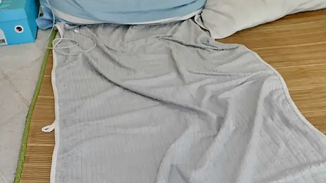 benly888 网络视讯表演