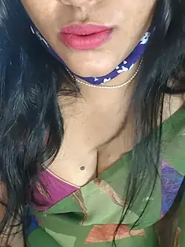 Anusri_359359 লাইভ XXX চ্যাট