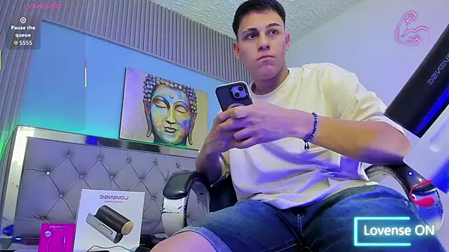 Chat XXX en directo de Ethanx18_