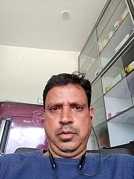 XXX chat uživo modela Raj1043
