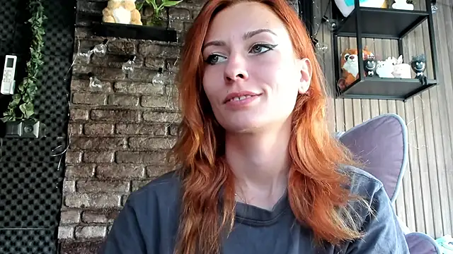 karo123421 Adlı Modelin Canlı XXX Sohbeti