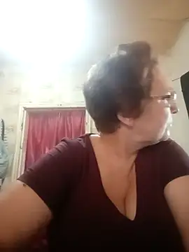 Онлайн чат XXX NikolettaLove077