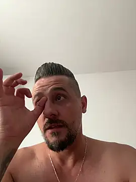 InsaneMattt Chat XXX in diretta