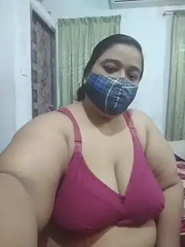 momo_loves' Live XXX Chat
