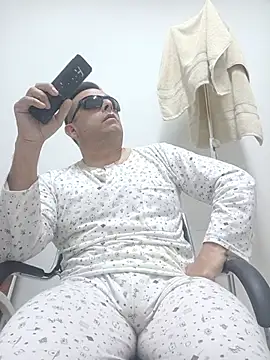chicoguapo8 – Live XXX-chat