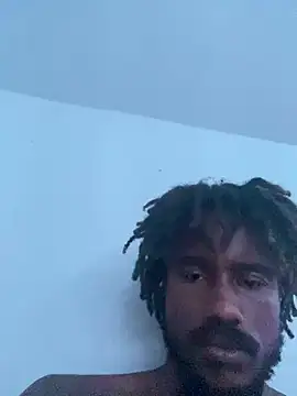 Pokazy przed kamerką – youngbull_dada