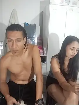 Rodri-Cami's Live XXX Chat